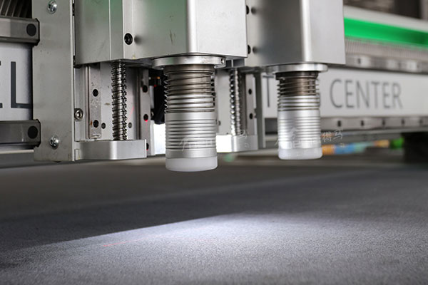 得馬高速裁切機